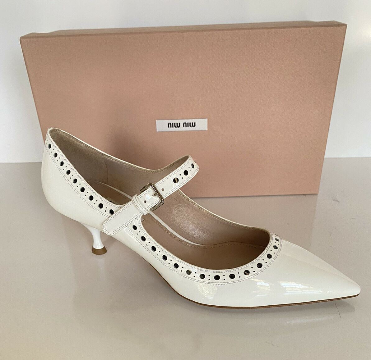 NIB MIU MIU PRADA Women's Patent Leather White Kitten Heel Pumps 8 US 5I868C