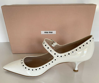 NIB MIU MIU PRADA Damen-Pumps aus weißem Lackleder mit Kitten-Absatz, 8 US 5I868C 