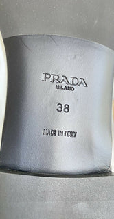 NIB PRADA Damen-Mule-Sandalen aus Metallic-Silber-Leder, 8 US 1F534L IT 