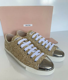 NIB Miu Miu Gold Glitter Damen Leder Metall Cap Toe Sneakers (40 Eu) 5E8998 
