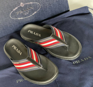 NIB $ 520 Prada Milano Herren Flip Flop Sandalen Schuhe Schwarz 9,5 US 2Y3030 Italien