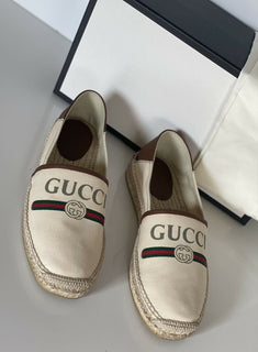 Neu mit Etikett: Gucci Herren-Espadrille mit klassischem Logo aus Canvas/Leder in Braun, 10,5 US IT 523203 