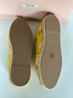 NIB MIU MIU Damen-Espadrille-Sandale mit gelben Blumen, 8 US 5S037D, hergestellt in Italien 