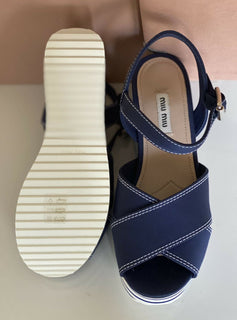 NIB 750 $ MIU MIU Damen-Sandalen mit Plateau-Keilabsatz, Blau, 7,5 US (37,5 Euro) 5XZ441 