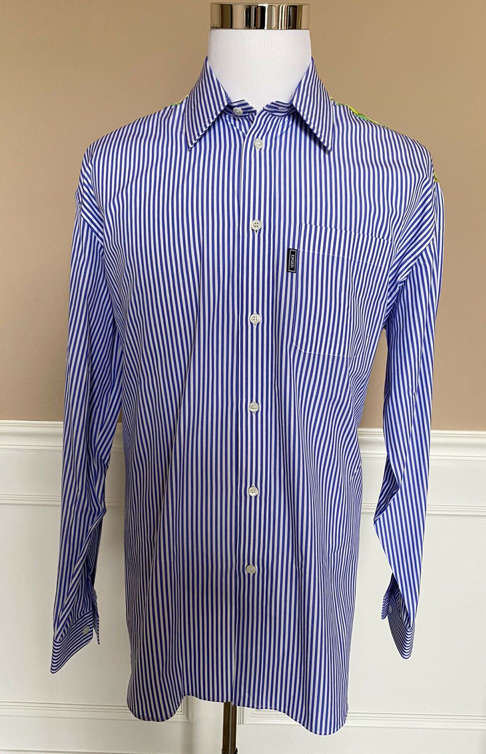 NWT $795 Versace Blue Stripe and Graphic Print Dress Shirt Size 41 A83115 Italy