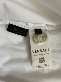 Neu mit Etikett: 650 $ Versace Harness Print Graphic Weißes Hemd Größe 42 A83678 Italien