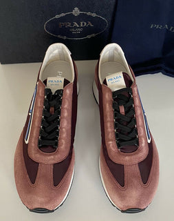 NIB $ 810 PRADA Herren-Sneaker aus Wildleder/Leder in Lila, 10 US 2EG276, hergestellt in Italien 