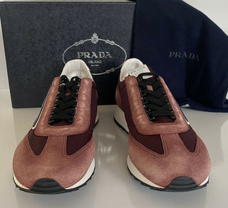 NIB $ 810 PRADA Herren-Sneaker aus Wildleder/Leder in Lila, 10 US 2EG276, hergestellt in Italien 
