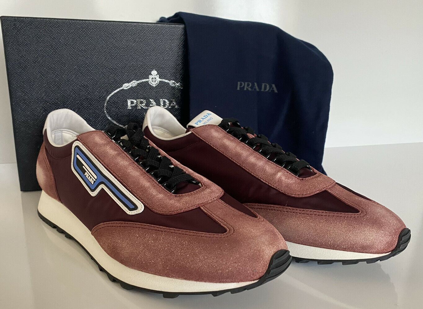NIB $ 810 PRADA Herren-Sneaker aus Wildleder/Leder in Lila, 10 US 2EG276, hergestellt in Italien 