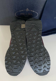 NIB $ 810 PRADA Herren-Sneaker aus Wildleder/Leder in Lila, 10 US 2EG276, hergestellt in Italien 