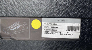 NIB $ 810 PRADA Herren-Sneaker aus Wildleder/Leder in Lila, 10 US 2EG276, hergestellt in Italien 