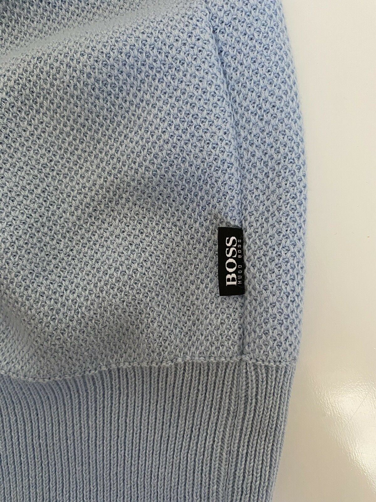 Neu mit Etikett: 178 $ BOSS Hugo Boss Herren-Pullover in Hellblau mit Rundhalsausschnitt, Größe M