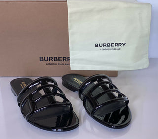 NIB $580 Burberry Libbie Patent Leather Slides 7.5 US (37.5 Euro) Italy