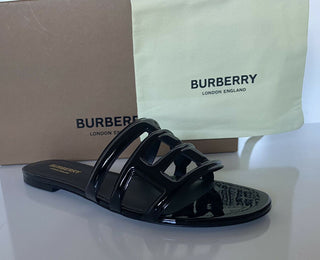 NIB $580 Burberry Libbie Patent Leather Slides 7.5 US (37.5 Euro) Italy