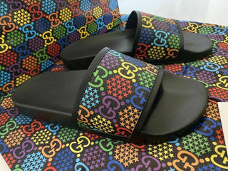 NIB Gucci Herren Gummi GG Psychedelic Logo Schwarze Sandalen 10,5 US Italien 610089 
