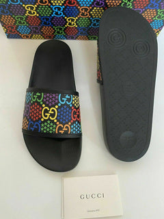 NIB Gucci Herren Gummi GG Psychedelic Logo Schwarze Sandalen 10,5 US Italien 610089 