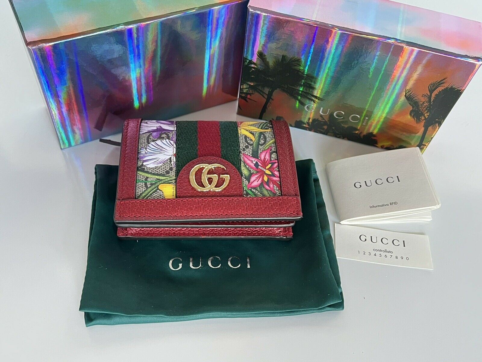 Neu mit Etikett: Gucci GG Ophidia Red Supreme Bifold-Geldbörse aus beschichtetem Canvas mit Blumenmuster 523155 