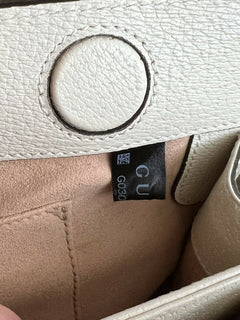 Neu mit Etikett: GUCCI GG Supreme Flora Web Kleine Ophidia-Kettenumhängetasche Italien 503877 