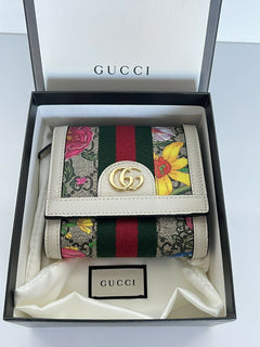 Neu mit Etikett: Gucci GG Ophidia Supreme Bifold-Geldbörse aus beschichtetem weißem Canvas mit Blumenmuster 598662 