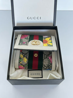 Neu mit Etikett: Gucci GG Ophidia Supreme Bifold-Geldbörse aus beschichtetem weißem Canvas mit Blumenmuster 598662 