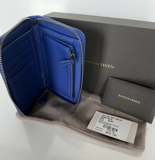 Neu mit Etikett: 710 $ Bottega Veneta Reißverschluss-Geldbörse Napa Kobaltblau 464850 Hergestellt in Italien 