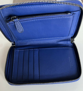 Neu mit Etikett: 710 $ Bottega Veneta Reißverschluss-Geldbörse Napa Kobaltblau 464850 Hergestellt in Italien 