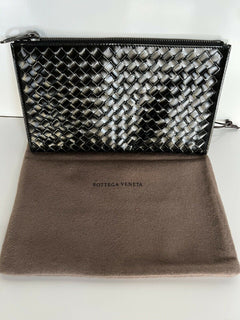 Neu mit Etikett: 940 $ Bottega Veneta Herren-Hülle aus gebürstetem Kalbsleder in Schwarz/Silber 506323 