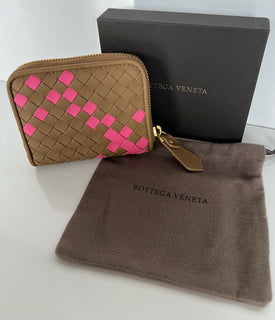 Neu mit Etikett: 470 $ Bottega Veneta Reißverschluss-Leder-Geldbörse Münzbörse Neon Camel 566512 Italien 
