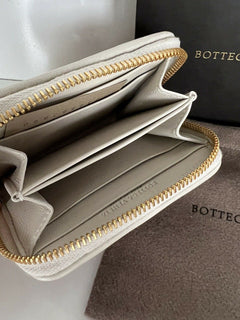 Neu mit Etikett: 470 $ Bottega Veneta Reißverschluss-Leder-Geldbörse Münzbörse Mist/Poppy 566512 Italien 