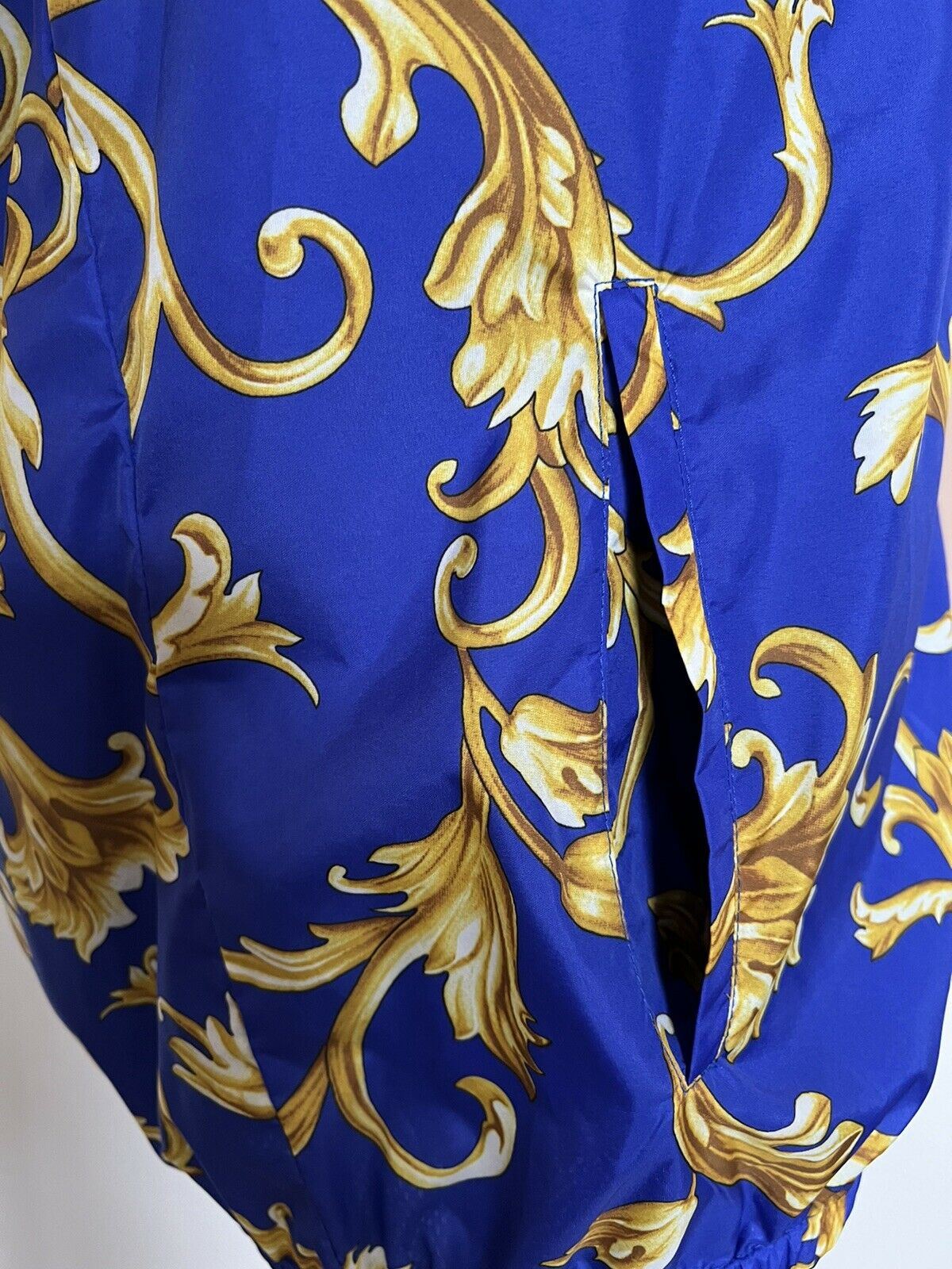 СЗТ $1100 Versace Мужская куртка с капюшоном Barocco Intante Ветровка Синяя 54 США 