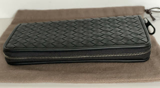 Neu mit Etikett: 830 $ Bottega Veneta Intrecciato Reißverschluss Nappaleder-Geldbörse Schwarz 510643 IT 
