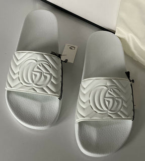NIB Gucci Quilted GG Logo Herren-Gummi-weiße Sandalen 12,5 US (Gucci 12) 601041 