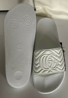 NIB Gucci Quilted GG Logo Herren-Gummi-weiße Sandalen 12,5 US (Gucci 12) 601041 