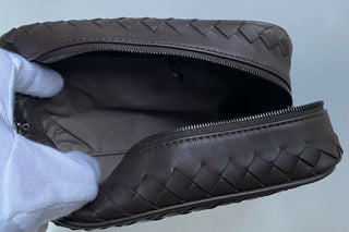 Neu mit Etikett: Bottega Veneta Dk Chocolate Intrecciato Kulturbeutel Beutel 624105 IT 