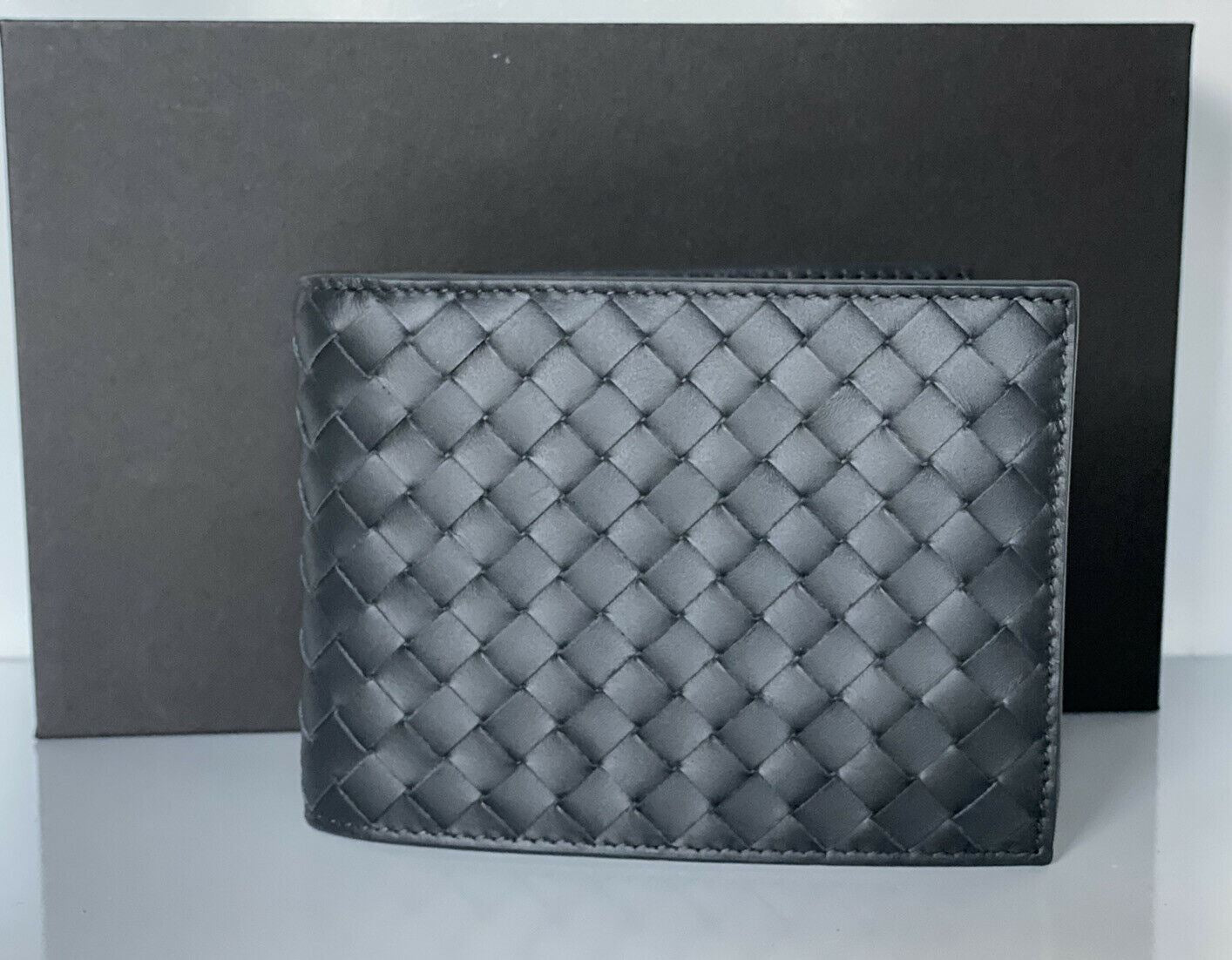 NWT Bottega Veneta Intrecciato Leather Gray Bi-fold Coin Wallet 148324