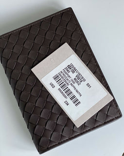 Neu mit Etikett: Bottega Veneta Intrecciato Nappaleder-Reisepass-Geldbörse Braun 624100 