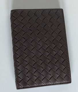 Neu mit Etikett: Bottega Veneta Intrecciato Nappaleder-Reisepass-Geldbörse Braun 624100 