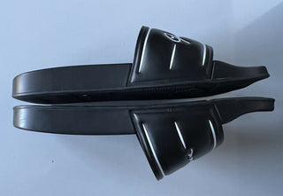NIB 495 $ Versace Signature Logo Slides Sandalen Schwarz 7 US (40 Euro) IT DSU8060 