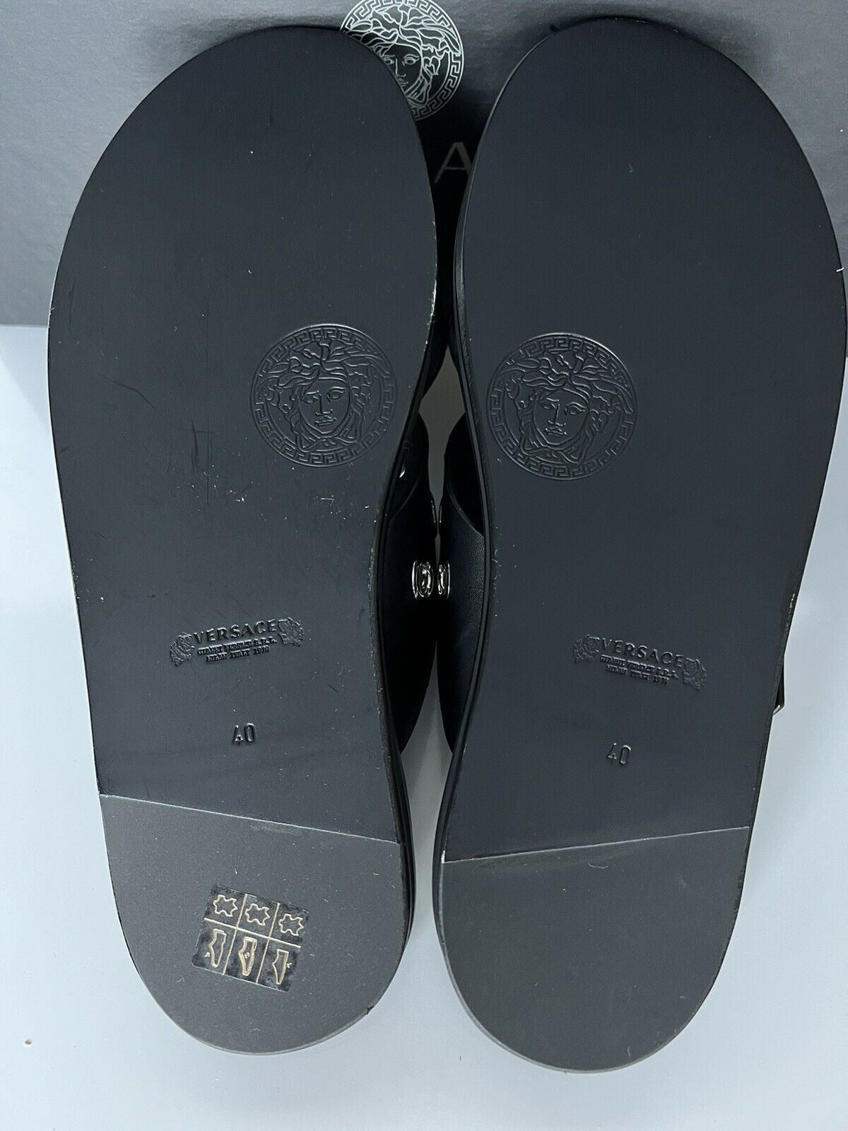 NIB 825 $ Versace Kalbsledersandalen Schwarz 7 US (40 Euro) Italien DSU7977 