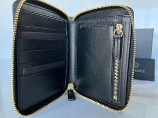 Neu mit Etikett: Versace-Geldbörse mit mittlerem Reißverschluss aus schwarzem Kalbsleder, hergestellt in Italien, Nr. 593 