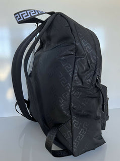 NWT 1050 $ Versace Greek Key Logo Rucksack aus schwarzem Nylon, leicht, Italien DFZ5350