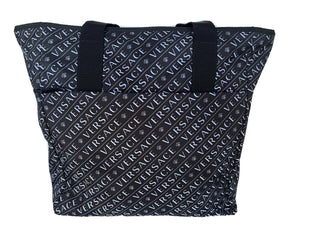 Neue leichte Versace-Tragetasche aus Nylon in Schwarz und Weiß mit Logo, hergestellt in Italien, DFB8121