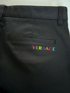 Neu mit Etikett: 650 $ Versace Herren-Hose in Schwarz, 38 US (54 Euro), hergestellt in Italien A84004