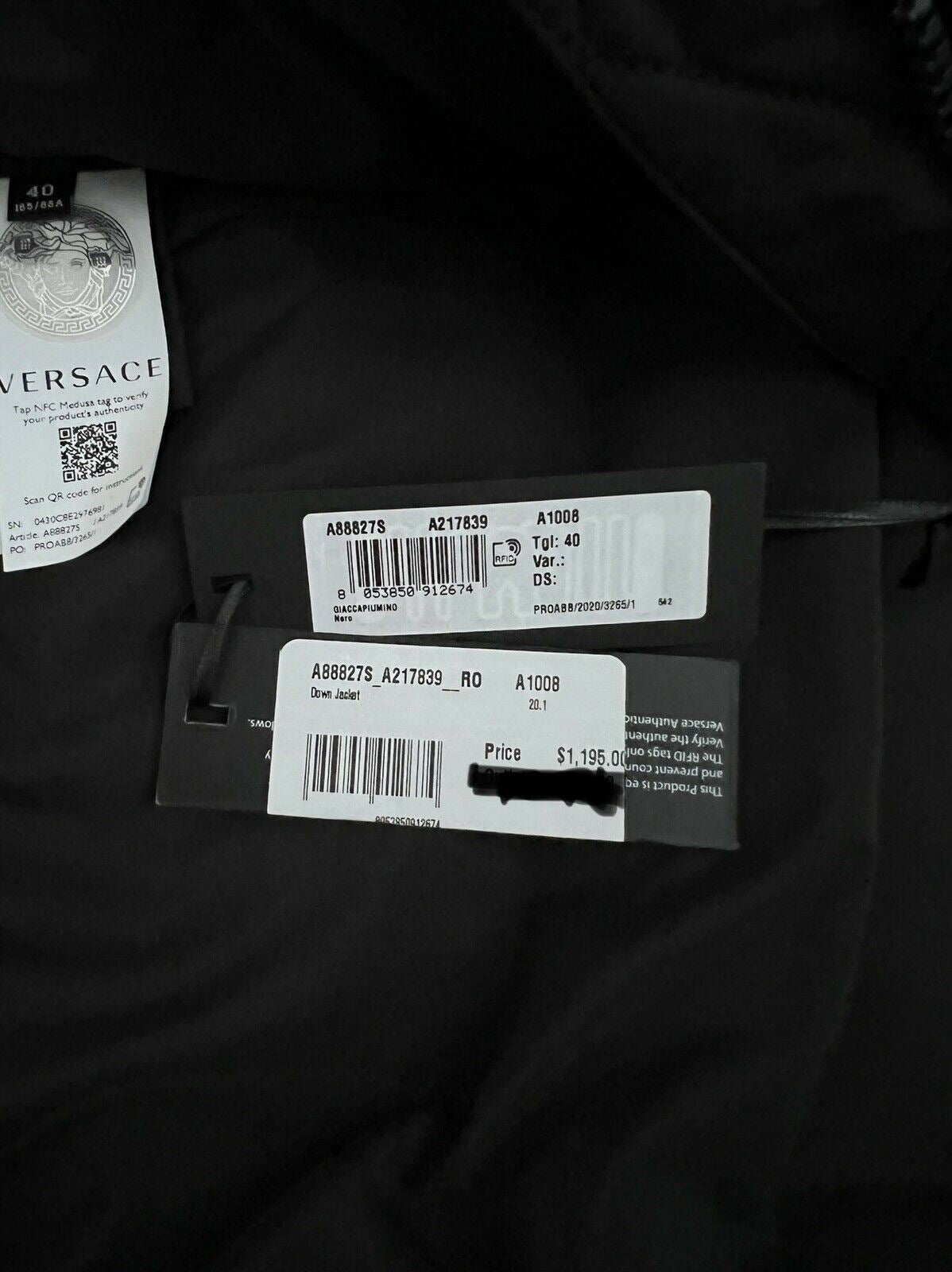 Женская черная пуховая куртка Versace NWT 1195 долларов США 4 США (40 евро) A88779S Италия 