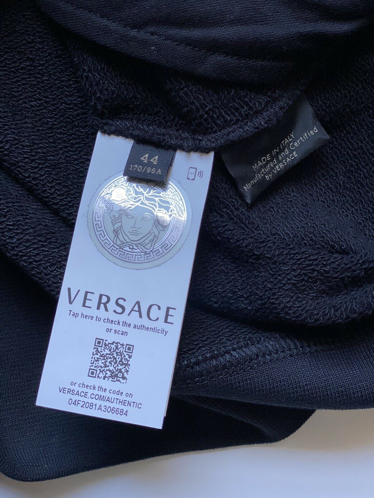 Neu mit Etikett: 750 $ Versace Damen-Kapuzenpullover mit Medusa-Logo in Schwarz, 8 US (44 Euro) IT 85403