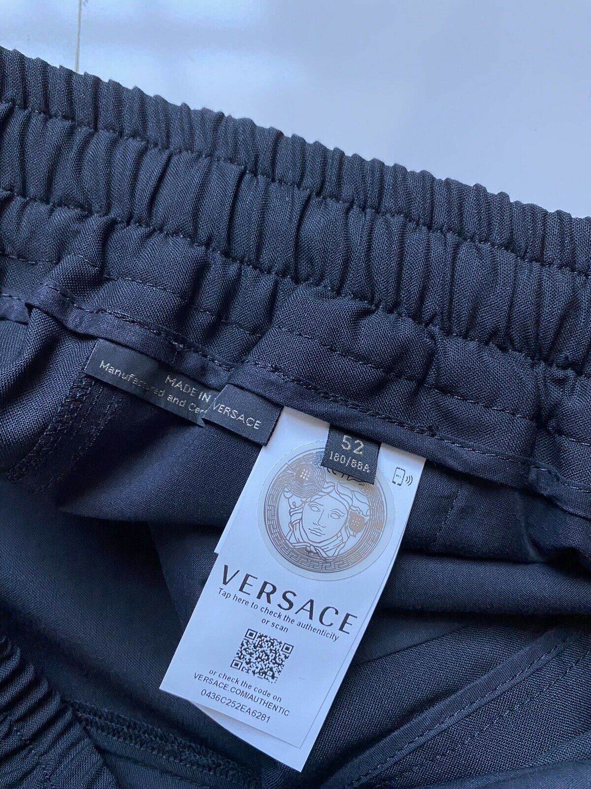 NWT $595 Versace Mens Black Wool Pants Size 36 US (52 Euro) Made in Italy A83072