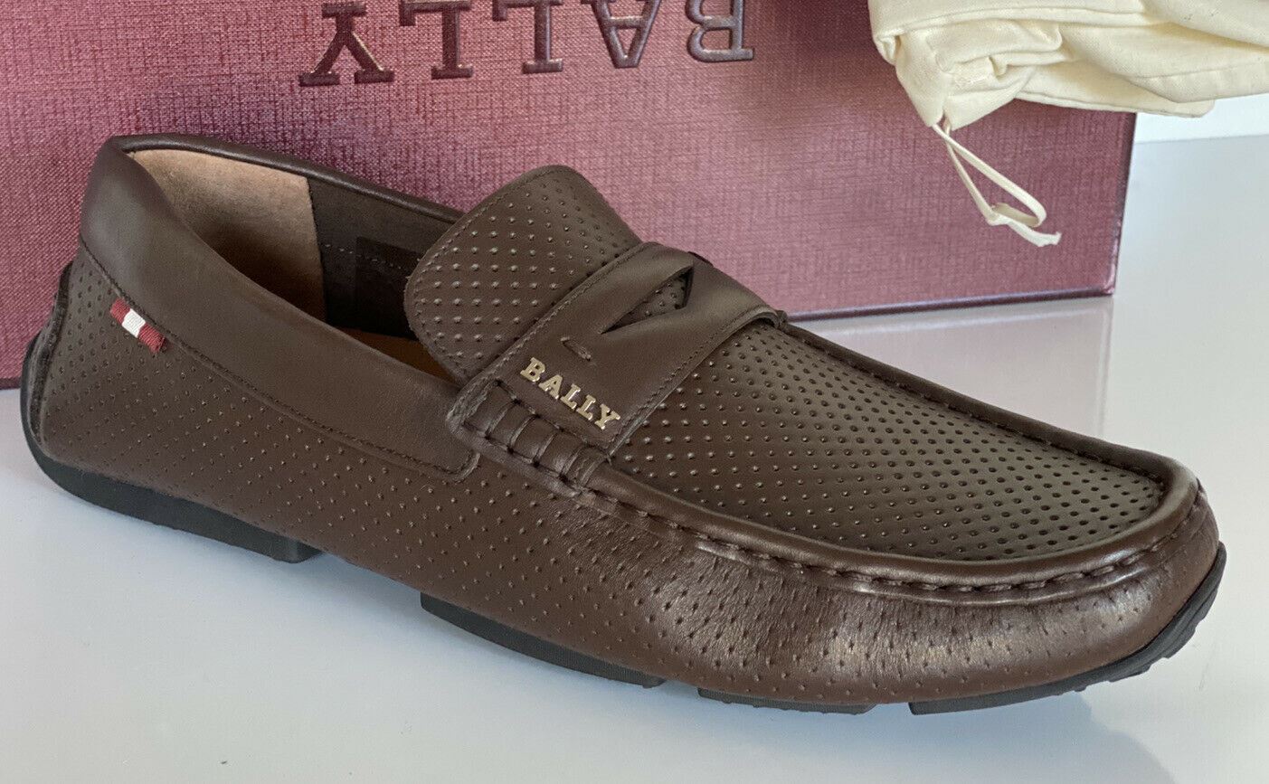 NIB Bally Fahrer-Loafer-Schuhe aus perforiertem Kalbsleder, Kokosnuss 10 EEE US 6231354 