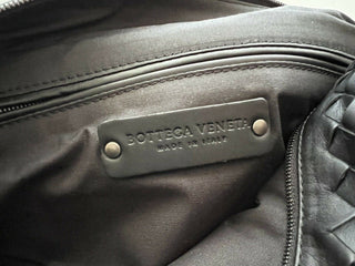 NWT 830 $ Bottega Veneta Black Intrecciato Kulturbeutel 244706 Italien 