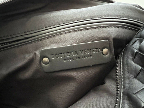 NWT 830 $ Bottega Veneta Black Intrecciato Kulturbeutel 244706 Italien 