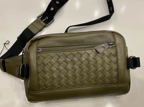 NWT Bottega Veneta Intrecciato Dark Green Belt Bag Waist Bag Body Bag 624021